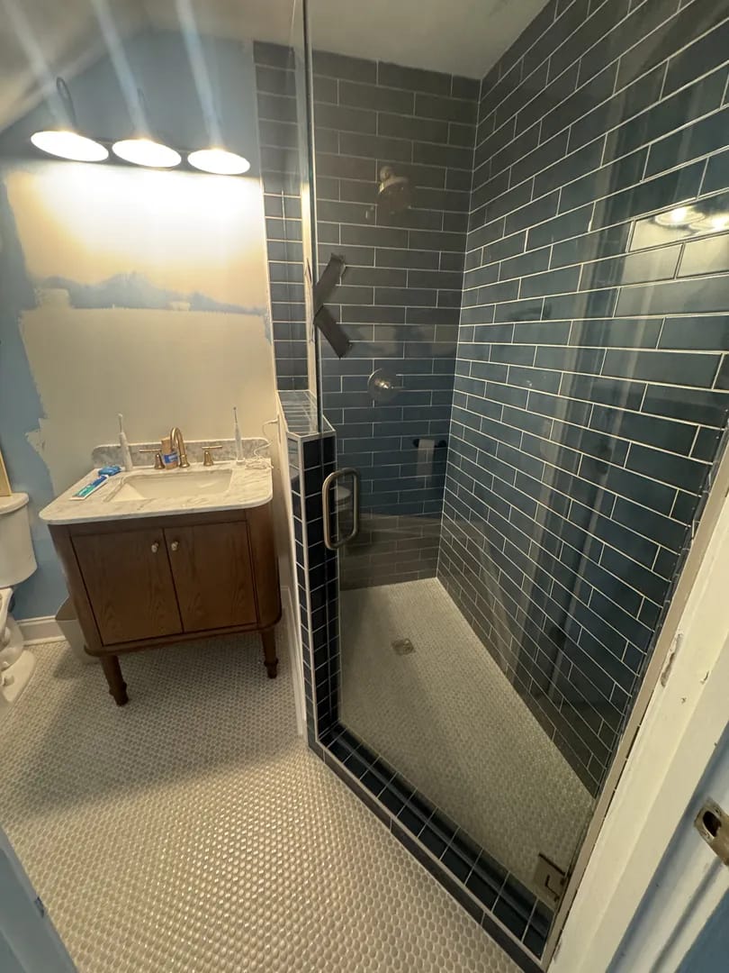 Before renovation - Cheatham Springs bathroom